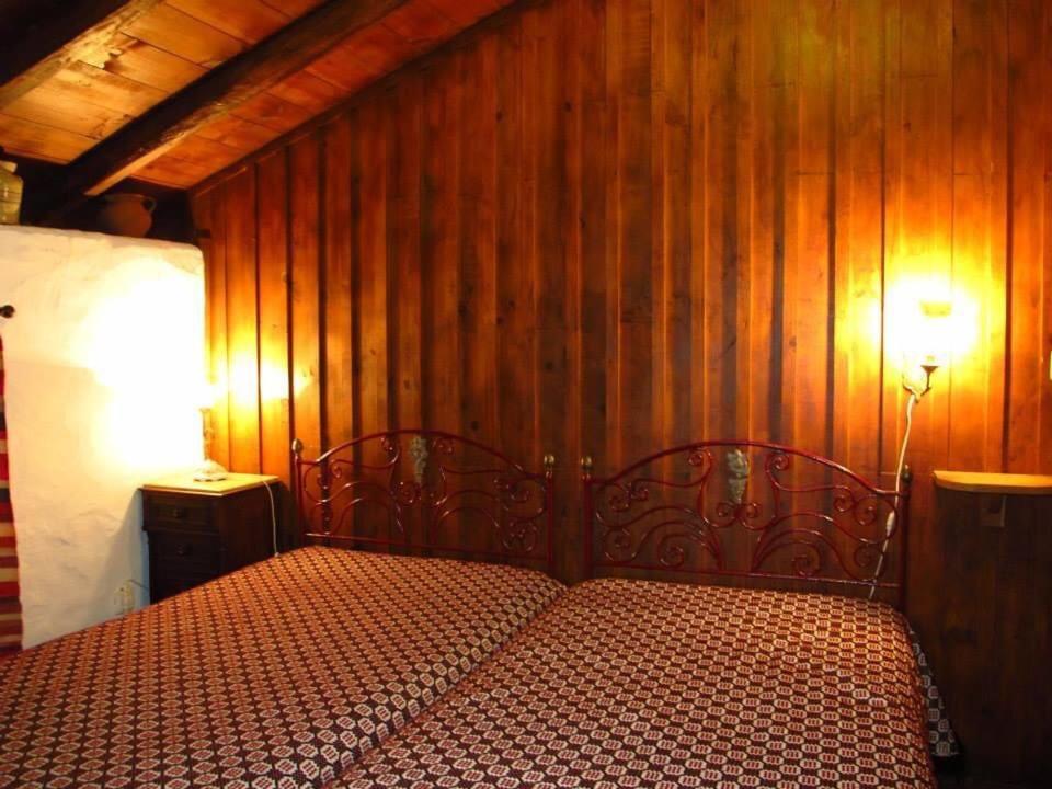 Bizarras Farm stay *
